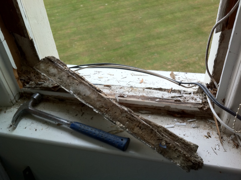 Removing sash window sill